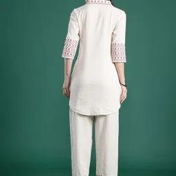 Indo Era Printed Regular Kurta with Trousers image 4