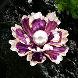 YouBella Women Gold-Plated Floral Shape Brooch-30