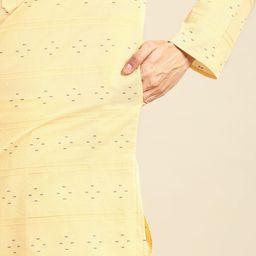 MANQ Men Printed Regular Pure Cotton Kurta with Pyjamas image 4