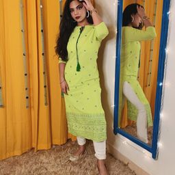 Vishudh Women Green Floral Embroidered Straight Kurta-picture-22
