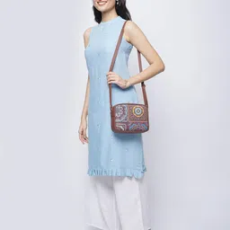 ZOUK Multicoloured Ethnic Motifs Printed Swagger Sling Bag-image-18