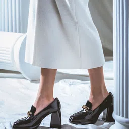 Saint G Black Leather Block Pumps With Buckles-40