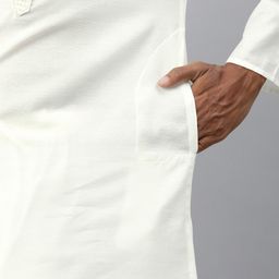Manthan Men Solid Regular Kurta with Churidar image 5