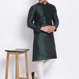 Sanwara Men Green Kurta with Pyjamas-image-35