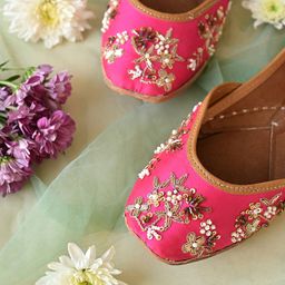 SCENTRA Embellished Ethnic Mojaris-picture-27