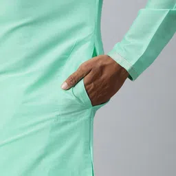 Manthan Men Solid Regular Kurta with Churidar image 3