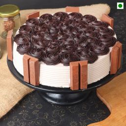 Swirls N Kitkat Eggless Cake-image-2