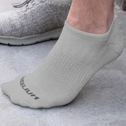 Heelium Men Pack of 3 Odour-Free Breathable Anti-Bacterial Bamboo Ankle Length Socks image 5