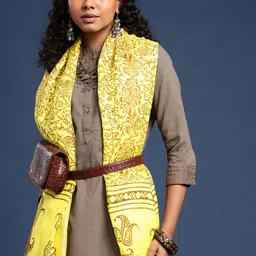 Taavi Hand Block Printed Linen Dupatta with Zari image 1