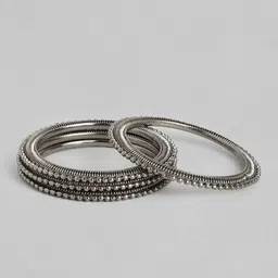 Peora Set of 4 Silver-Plated Bangles image 1