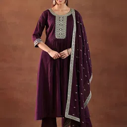 Libas Burgundy Ethnic Motifs Yoke Design Pleated Sequinned Kurta with Trouser & Dupatta image 2