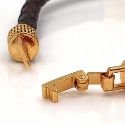 YOUSTYLO Unisex Gold-Toned & Black Temple Gold-Plated Wraparound Bracelet image 3