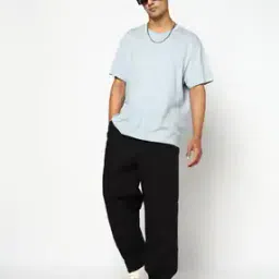 Men Slouchy Fit Pleated Trousers-image-62