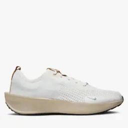 Men Interact Run SE Lace-Up Shoes-image-73