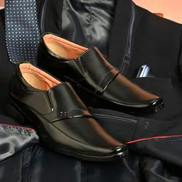 Sir Corbett Men Black Textured Formal Slip-Ons-image-65