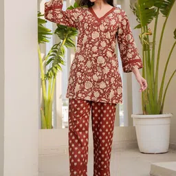 FEATHERS CLOSET Printed V-Neck Pure Cotton Tunic With Trousers-picture-21