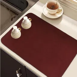 Kuber Industries Green & Maroon 2-Pieces Rectangular Table Placemats image 1