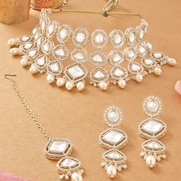 Zaveri Pearls Gold Plated Stones Studded & Beaded Jewellery Set-31