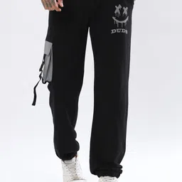 WEARDUDS Men Relaxed Fit Smiley Reflector Cargo Jogger-picture-8