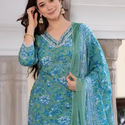 DORIYA Women Floral Printed Regular Thread Work Kurta with Trousers & With Dupatta-picture-48