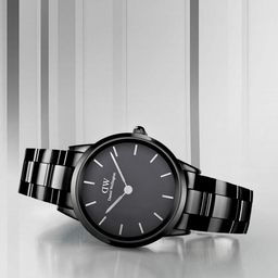 Daniel Wellington Women Iconic Link Round Analogue Watch- DW00100414-image-45