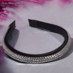 OOMPH Embellished Fabric Hairband-32