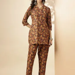 Shaily Maroon Floral Printed V-Neck Tunic With Trousers-picture-47