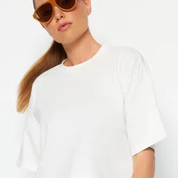 Trendyol Drop-Shoulder Sleeved Pure Cotton Crop T-shirt-image-19