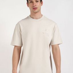 Calvin Klein Jeans Men Solid Round Neck Cotton Relaxed Fit T-shirt-picture-16