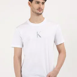 Calvin Klein Jeans Men Solid Round Neck Cotton T-shirt-image-79