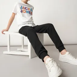 Jack & Jones Junior Boys Typography Printed Pure Cotton T-shirt-image-55