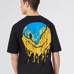 Maniac Men Graphic Printed Cotton Oversize Fitted T-shirt-image-5