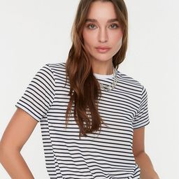 Trendyol Women Black Pure Cotton Striped Monochrome T-shirt-image-59
