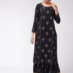 Pannkh Women Black & Off-White Printed A-Line Kurta-image-15
