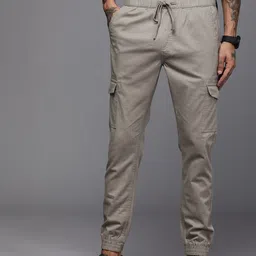 WROGN Men Grey Regular Fit Solid Cargo Joggers-image-17
