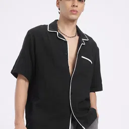 glitchez Monochrome Muse Relaxed Shirt-image-47