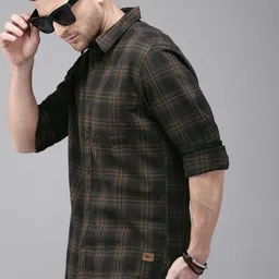 Roadster Men Black & Brown Regular Fit Checked Casual Sustainable Shirt-image-12