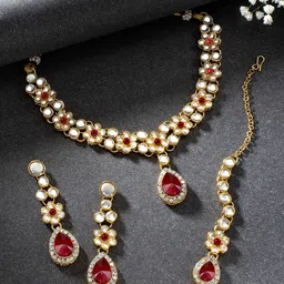 Peora Maroon Gold-Plated Kundan Crystal Jewellery Set-15