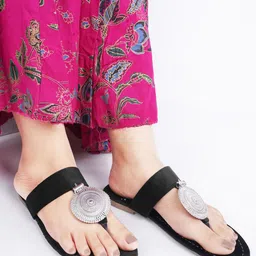 TRYME Women Embellished Ethnic Open Toe Flats-22