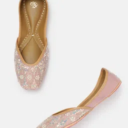 House of Pataudi Women Ethnic Embellished Mojaris-image-25