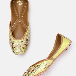 House of Pataudi Women Embellished Ethnic Mojaris-45