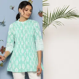 Juniper Ethnic Motifs Printed Pleated Detail A-Line Tunic with Lace Insert Detail-24