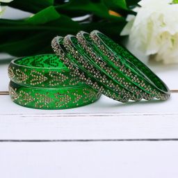 PRIYA KANGAN Set Of 6 Glass Heart-shaped pattern bangles-image-43