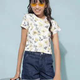 Crimsoune Club Girls Floral Printed Slim Fit T-shirt-image-57