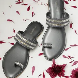Vishudh Women Grey Embellished One Toe Flats-42