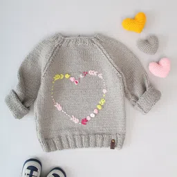 Woonie Girls Embroidered Pullover-31