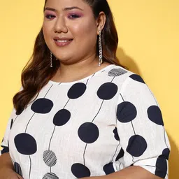 Berrylush Curve Plus Size White Geometric Print Top image 4