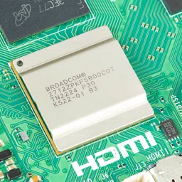Raspberry Pi 5 Model with 8GB Ram image 4
