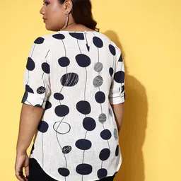 Berrylush Curve Plus Size White Geometric Print Top image 3