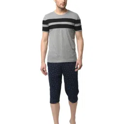 Vimal Jonney Grey & Navy Printed T-Shirt & Capris-image-30